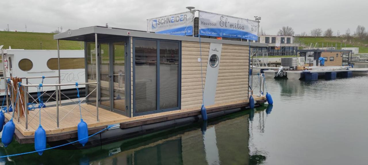Mobiles Hausboot El'milia Braunsbedra